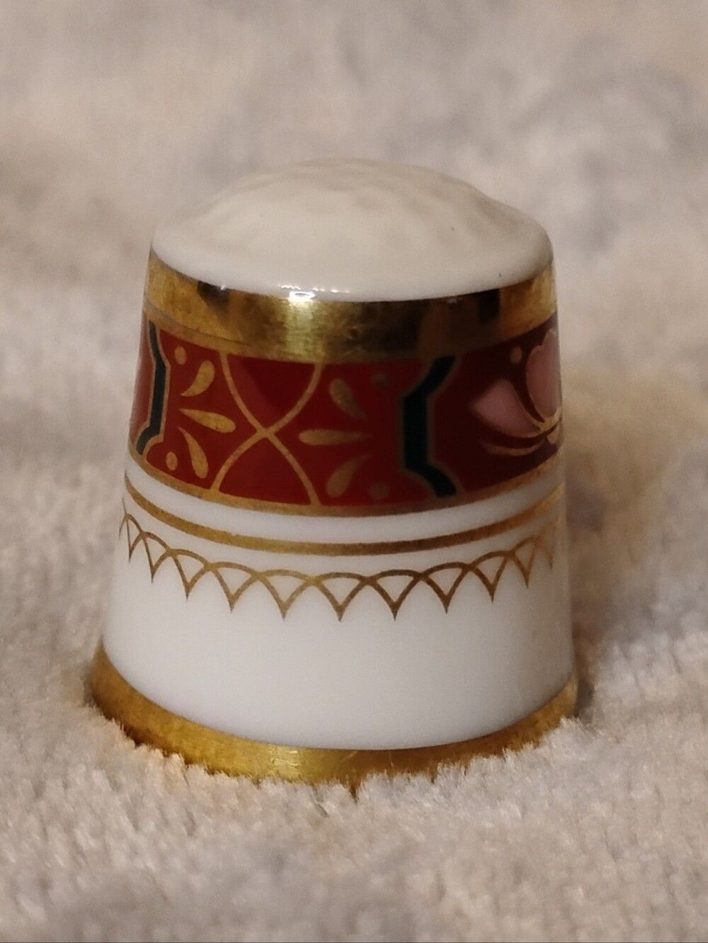 Royal Doulton Thimble